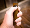 Ліхтар Olight Arkfeld Desert tan